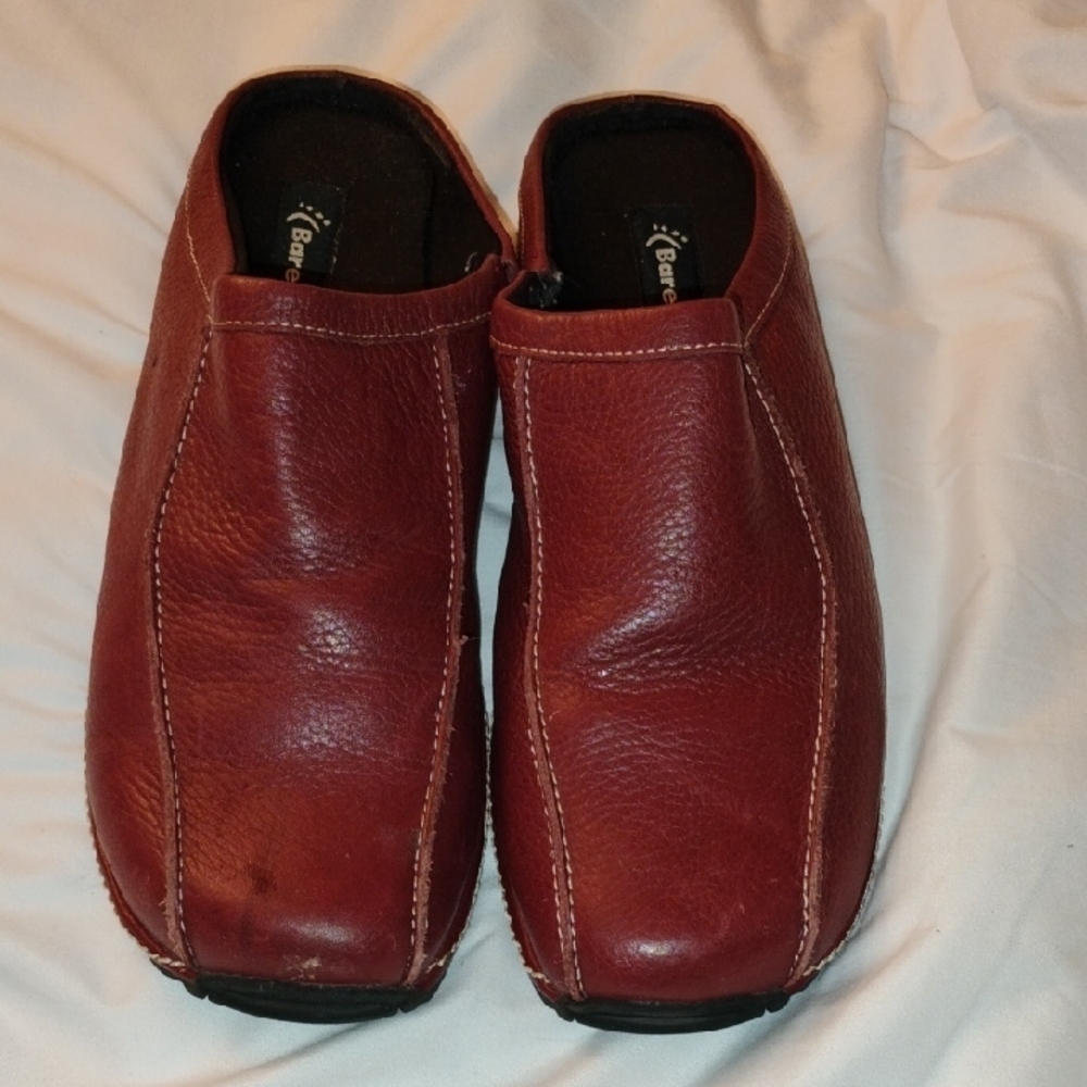 BareTraps Red Mules with Square Toe and Leather Finish
